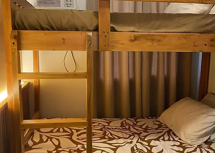 Bed & Breakfast Tukshotel Manila