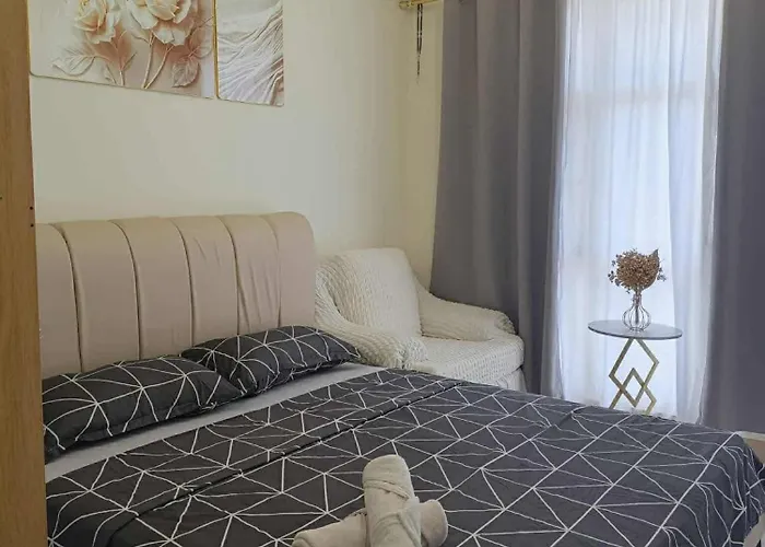 Tukshotel Bed & Breakfast *